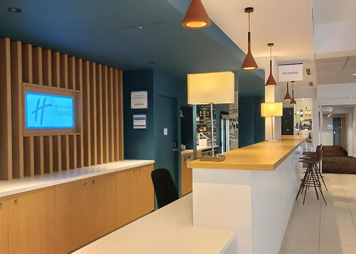 Holiday Inn Express Centre By Ihg