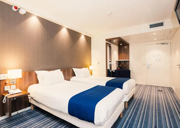 Holiday Inn Express Centre By Ihg